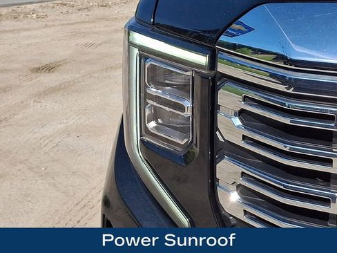 Used 2022 GMC Sierra 1500 Denali w/ Denali Reserve Package AWD/4WD image 30