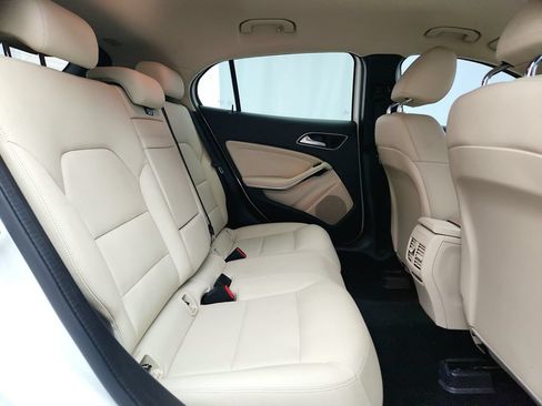 Used 2018 Mercedes-Benz GLA 250 image 25