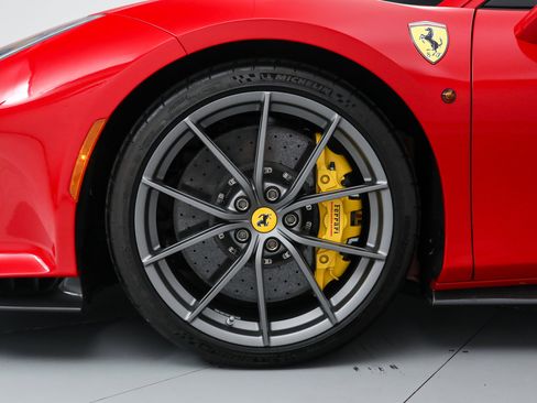 Certified 2020 Ferrari 488 Pista Coupe image 41