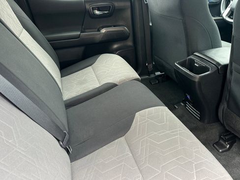 Used 2023 Toyota Tacoma TRD Sport w/ Advanced Technology Package image 18