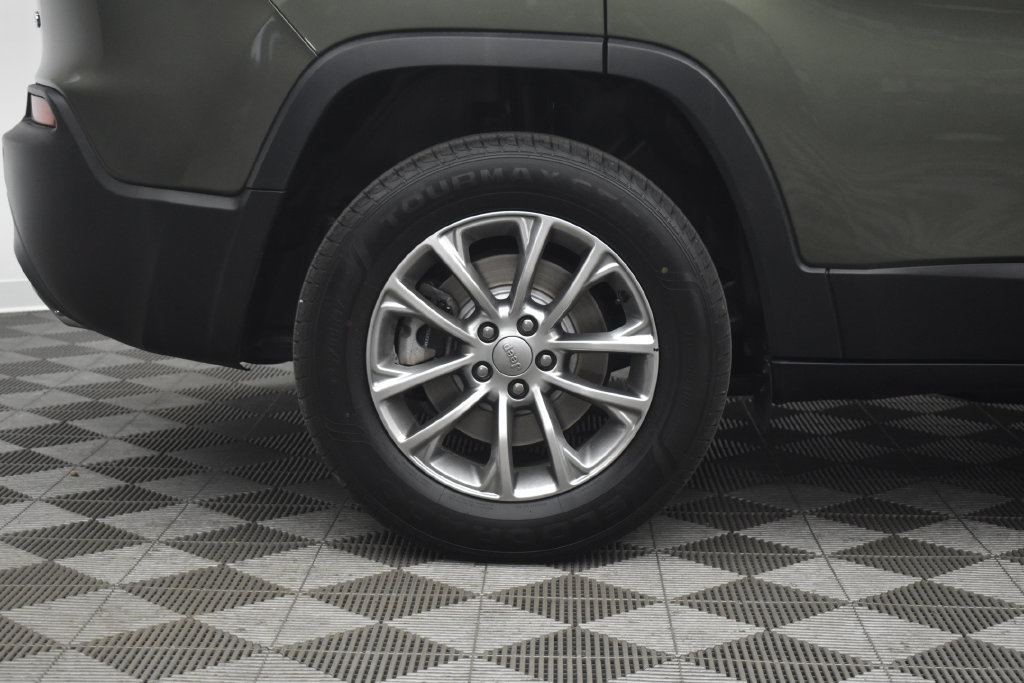 Used 2021 Jeep Cherokee Latitude Lux AWD/4WD image 25