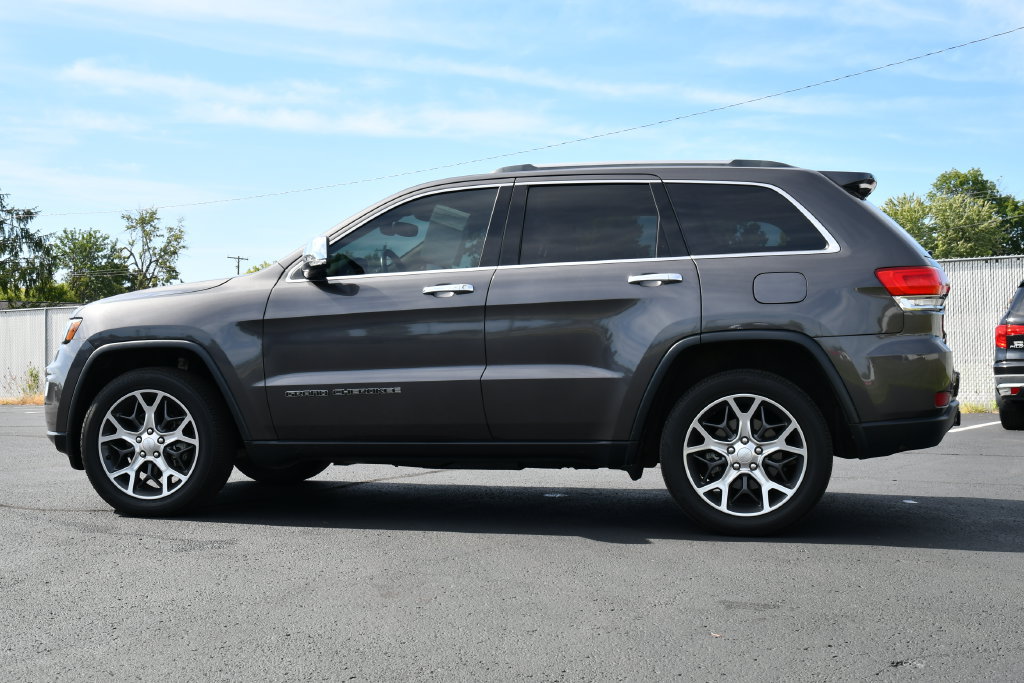 Used 2019 Jeep Grand Cherokee Limited w/ Luxury Group II AWD/4WD image 4