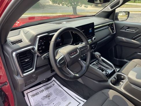 Used 2025 GMC Canyon Elevation image 12