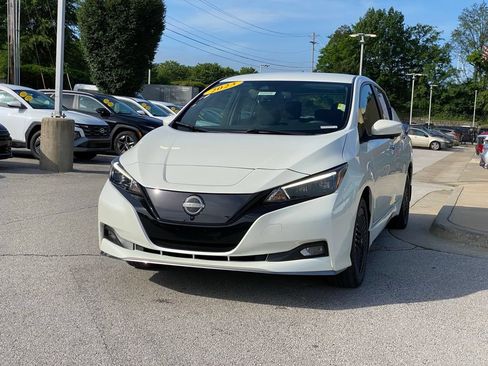 Used 2023 Nissan Leaf SV Plus FWD image 3