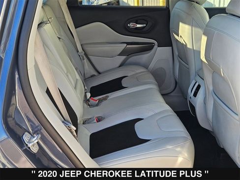Used 2020 Jeep Cherokee Latitude Plus w/ Cold Weather Group image 26