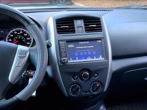 Used 2019 Nissan Versa SV image 6