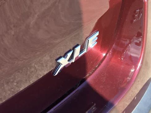 Used 2016 Toyota Highlander XLE FWD image 7