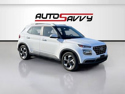 Used 2023 Hyundai Venue SEL w/ Cargo Package