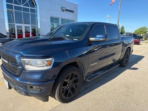 Used 2023 RAM 1500 Laramie AWD/4WD image 2