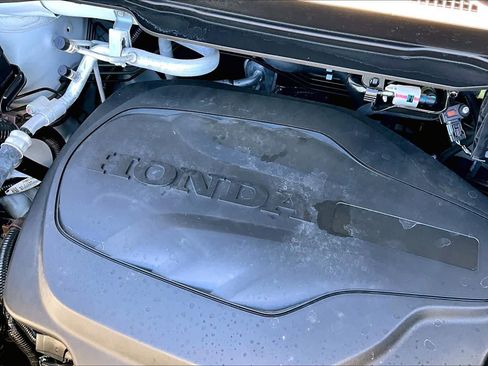 Used 2023 Honda Ridgeline Sport image 32
