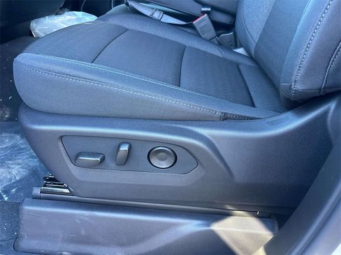 New 2026 GMC Sierra 2500 AT4 w/ Technology Package image 6