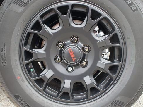 New 2026 Toyota 4Runner TRD Off-Road Premium AWD/4WD image 10