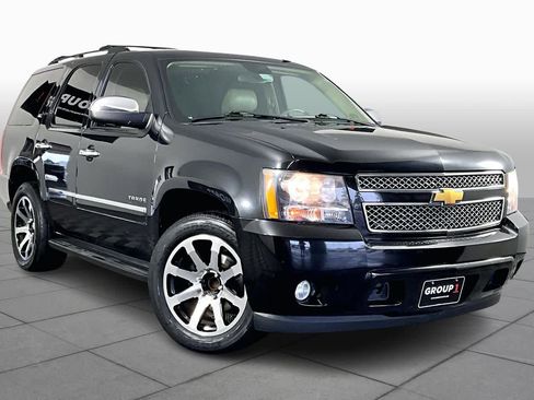 Used 2012 Chevrolet Tahoe LTZ image 2
