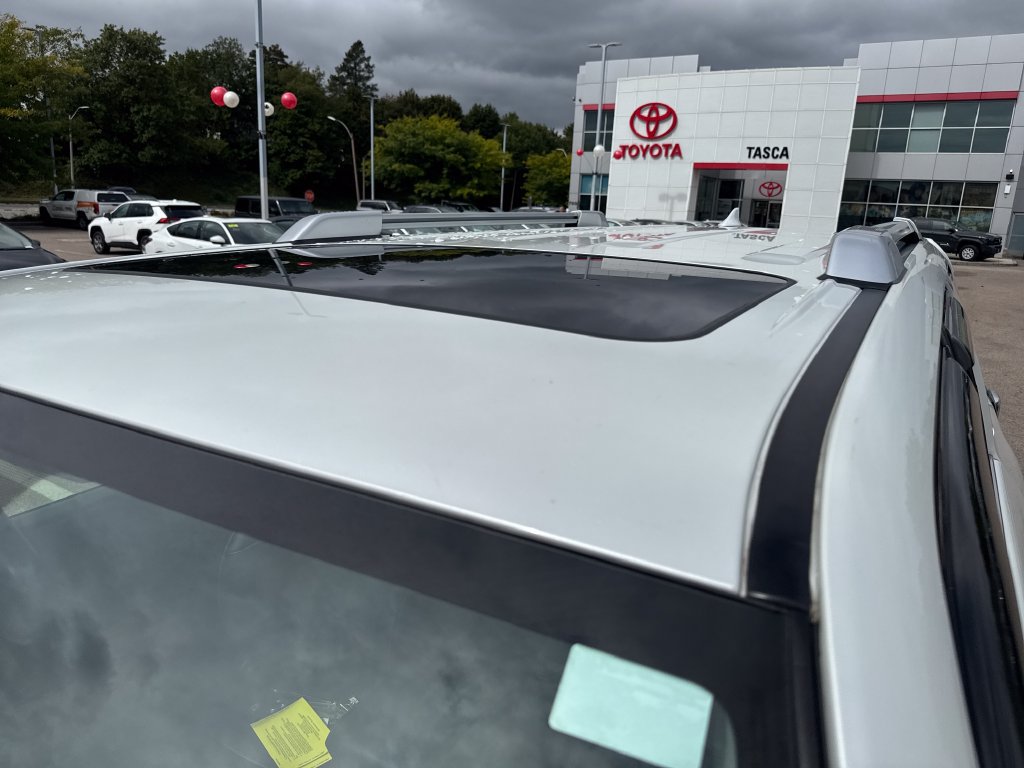 Used 2024 Toyota 4Runner Limited AWD/4WD image 46