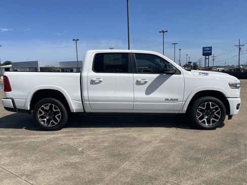 Used 2025 RAM 1500 Laramie w/ Laramie Southwest Edition AWD/4WD image 3
