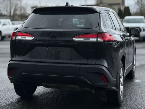 Used 2023 Toyota Corolla Cross L image 5