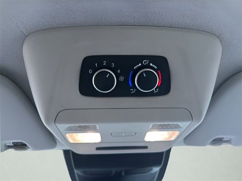 Used 2022 Ford Transit 350 XLT image 37