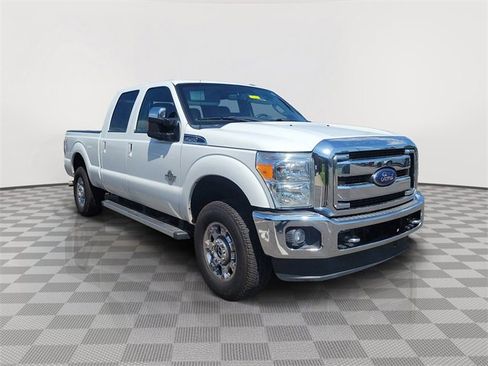 Used 2016 Ford F250 Lariat w/ Lariat Ultimate Package AWD/4WD image 7