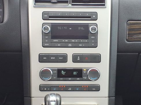 Used 2008 Lincoln MKX FWD image 14