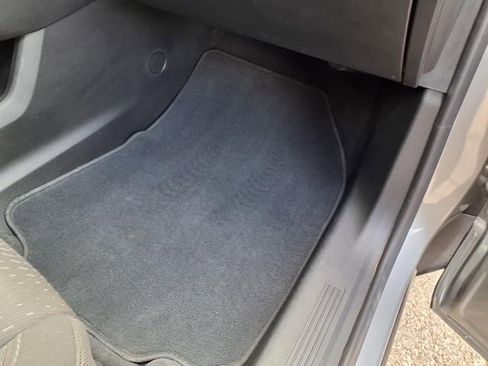 Used 2025 Chevrolet Equinox LT FWD image 71