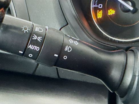Used 2018 Subaru Crosstrek 2.0i Limited AWD/4WD image 13