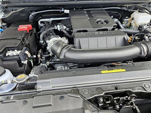 New 2025 Nissan Frontier PRO-4X w/ Pro Premium Package image 16