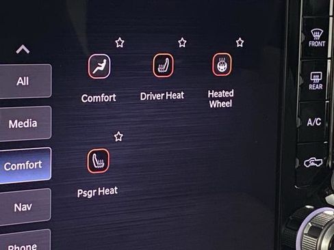 New 2026 RAM 1500 4x4 Crew Cab image 8