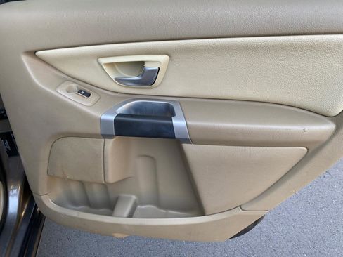 Used 2011 Volvo XC90 3.2 image 43