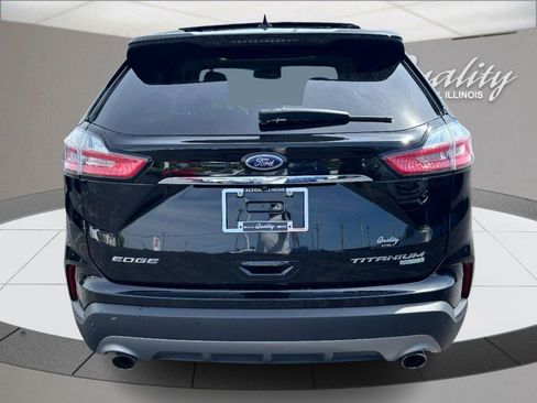 Used 2020 Ford Edge Titanium w/ Equipment Group 301A FWD image 5