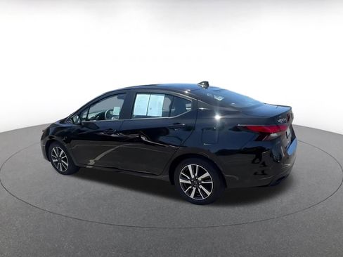 Used 2025 Nissan Versa SV FWD image 10