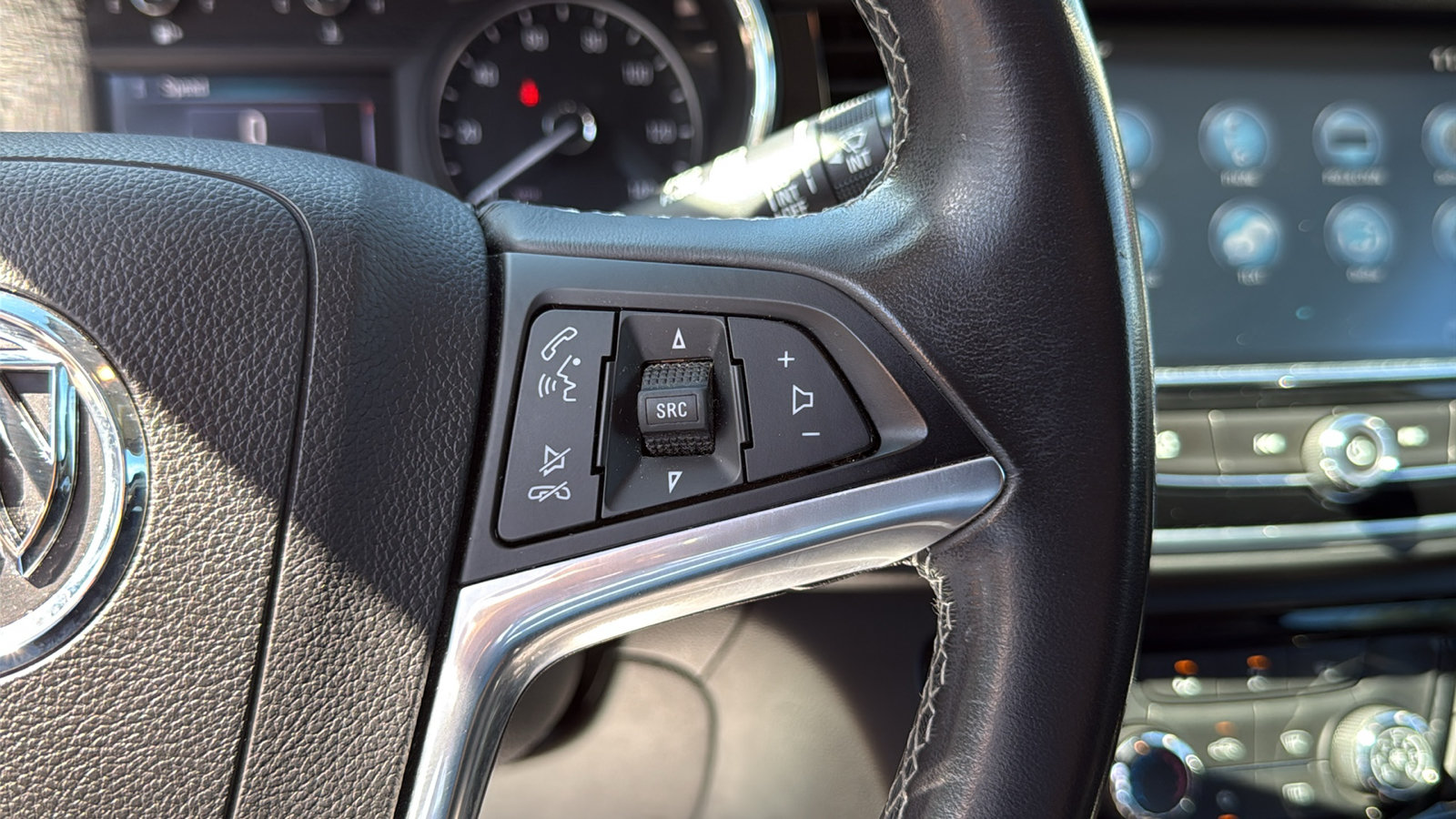 Used 2019 Buick Encore Preferred w/ Safety Package AWD/4WD image 15