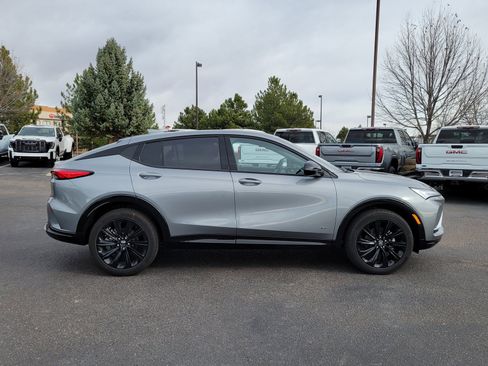 New 2026 Buick Envista Sport Touring image 2