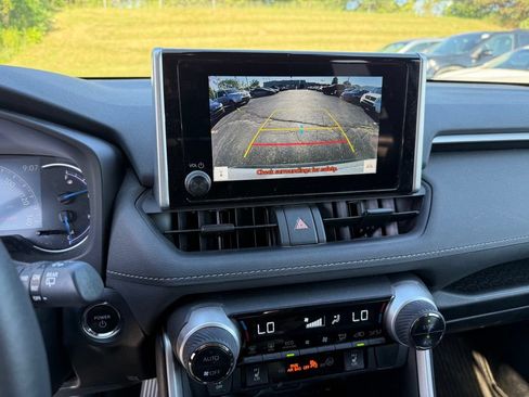 Used 2024 Toyota RAV4 XLE w/ Convenience Package AWD/4WD image 10