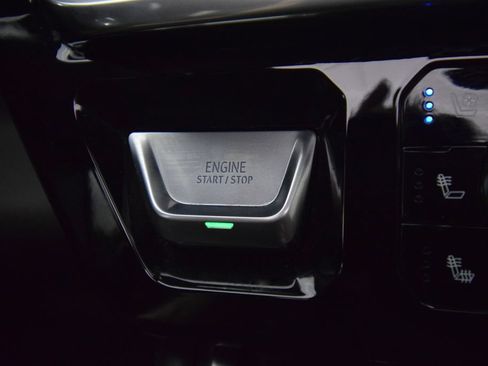 Used 2023 GMC Sierra 1500 Denali Ultimate AWD/4WD image 38