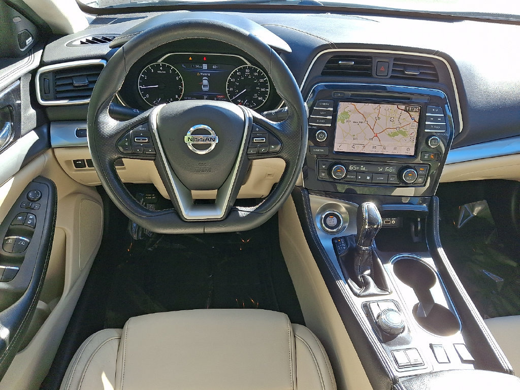 Used 2020 Nissan Maxima 3.5 SL w/ Floor Mat Group FWD image 12