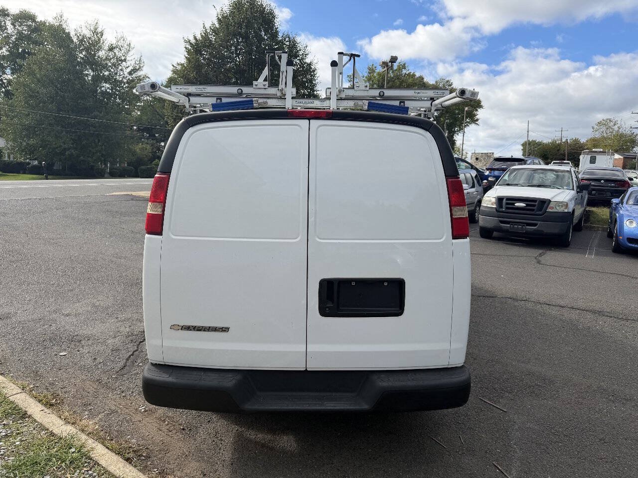 Used 2007 Chevrolet Express 1500 RWD image 6