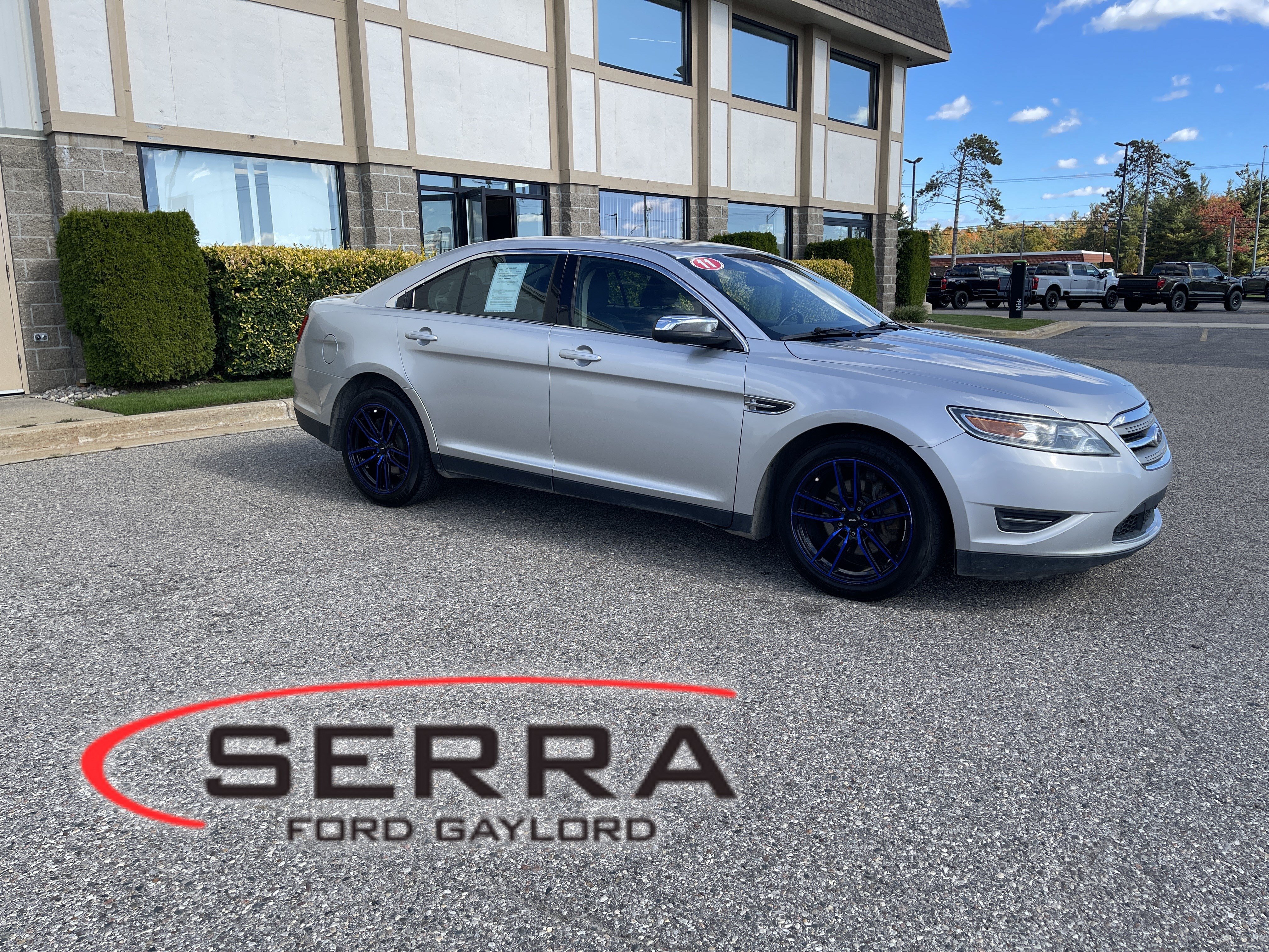 Used 2011 Ford Taurus Limited w/ 303A Rapid Spec Order Code AWD/4WD image 1