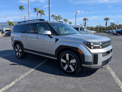 Used 2024 Hyundai Santa Fe Limited image 2