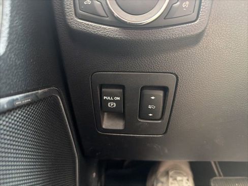 Used 2019 Ford F150 Lariat w/ Equipment Group 502A Luxury image 29