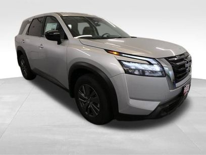 New 2025 Nissan Pathfinder S