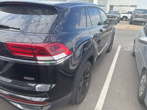 Used 2022 Volkswagen Atlas Cross Sport SE AWD/4WD image 9
