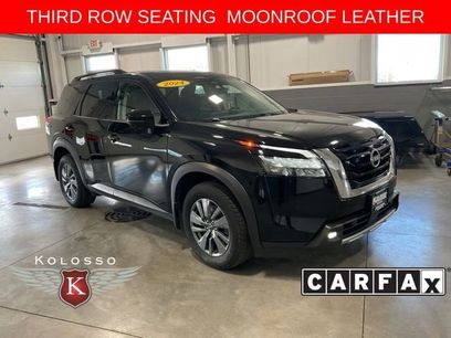 Used 2024 Nissan Pathfinder SV