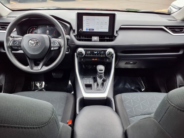 Used 2025 Toyota RAV4 XLE AWD/4WD image 8