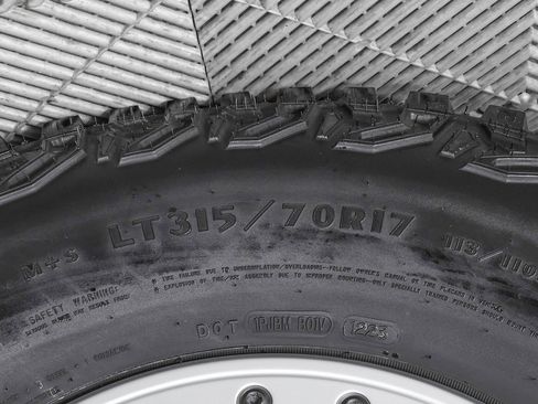 Used 2023 Ford Bronco Badlands w/ Sasquatch Package image 30