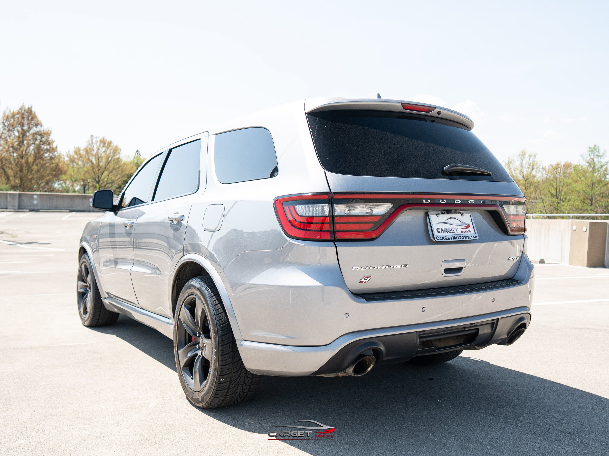 Used 2018 Dodge Durango SRT w/ Technology Group AWD/4WD image 5