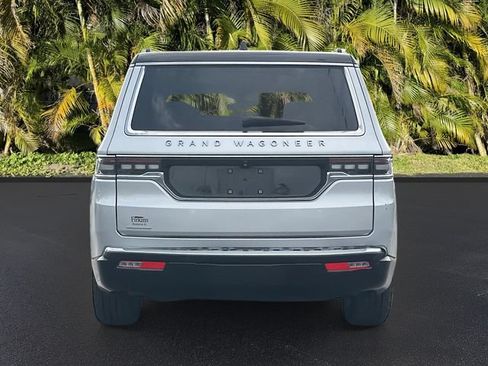 Used 2023 Jeep Grand Wagoneer 4WD image 7