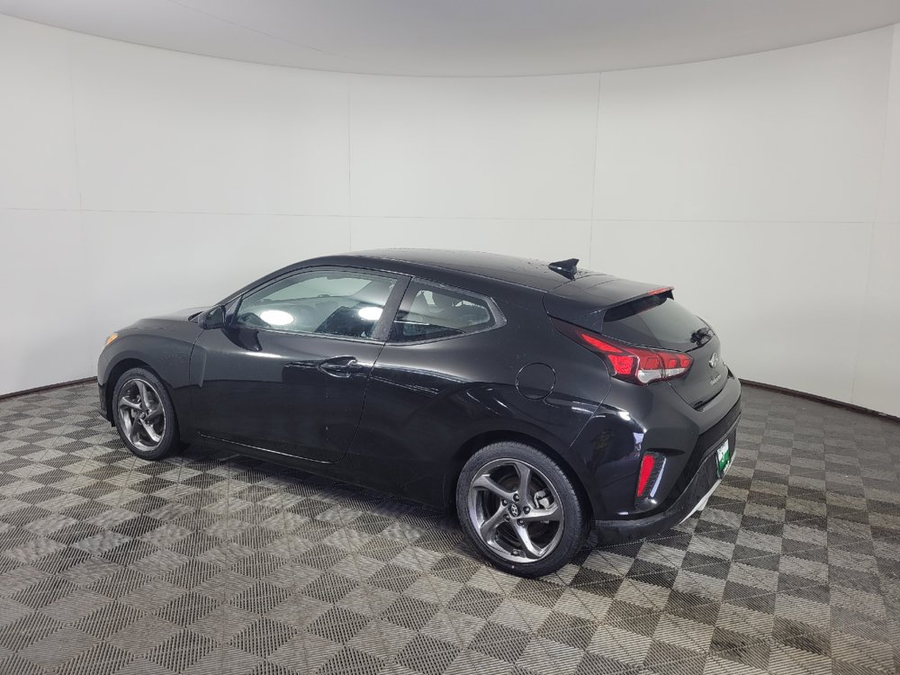 Used 2019 Hyundai Veloster 2.0 FWD image 3