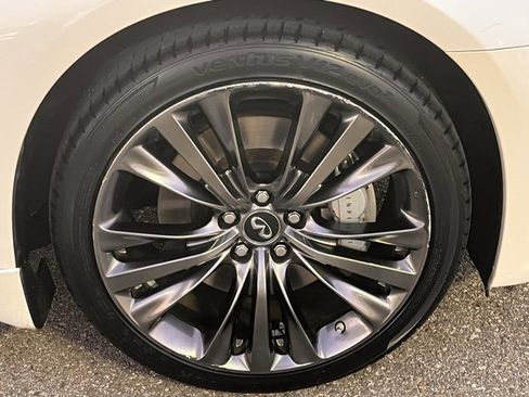 Certified 2019 INFINITI Q70 Luxe image 30