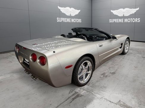 Used 2000 Chevrolet Corvette Convertible w/ Memory Pkg image 9