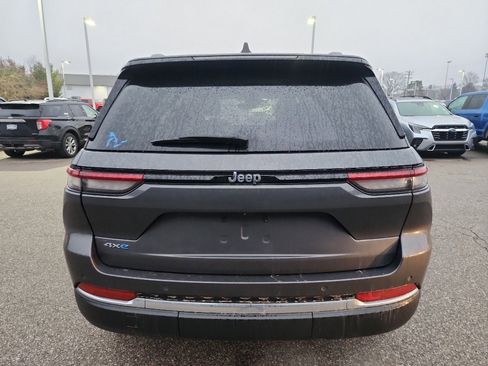 Used 2022 Jeep Grand Cherokee Limited 4xe image 6